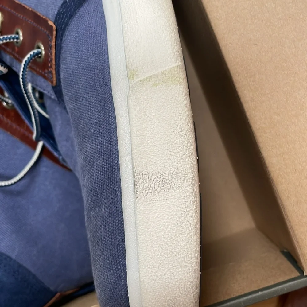 Timberland men’s 9,5 navy canvas,leather trims